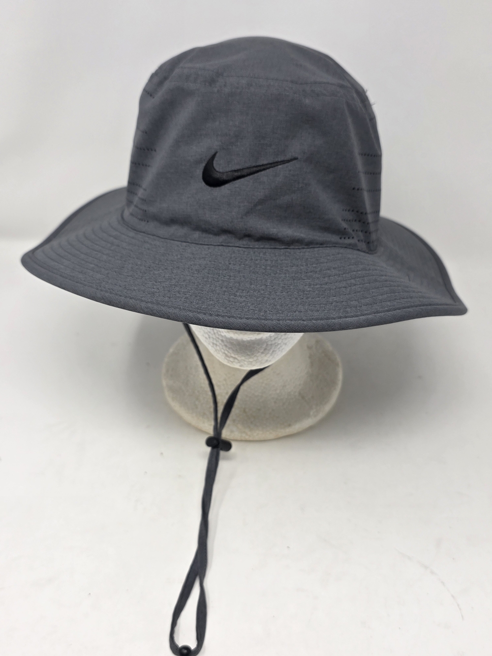 Nike Dri-FIT UV Perforated Golf Bucket Hat Dark Grey Sun Boonie Cap Chinstrap